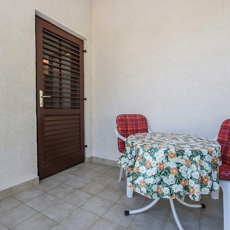 Apartmani Janja ポレッチ エクステリア 写真