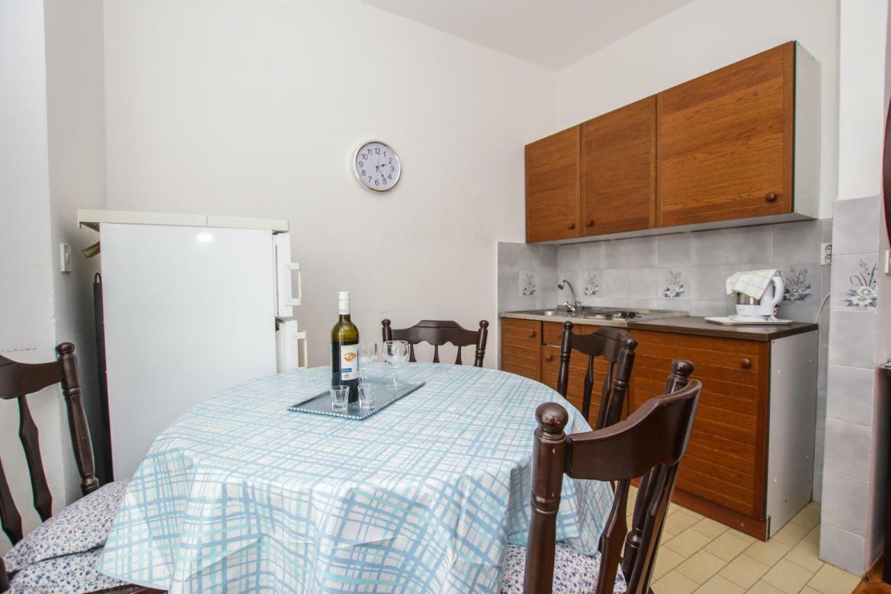 Apartmani Janja ポレッチ エクステリア 写真